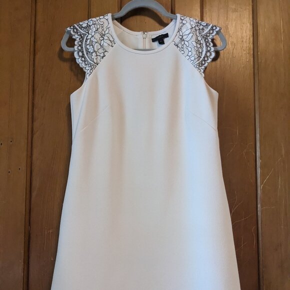JCrew Edged Lace Cap Sleeve Ivory/Black Shift Dress Sz 4 - Picture 1 of 5